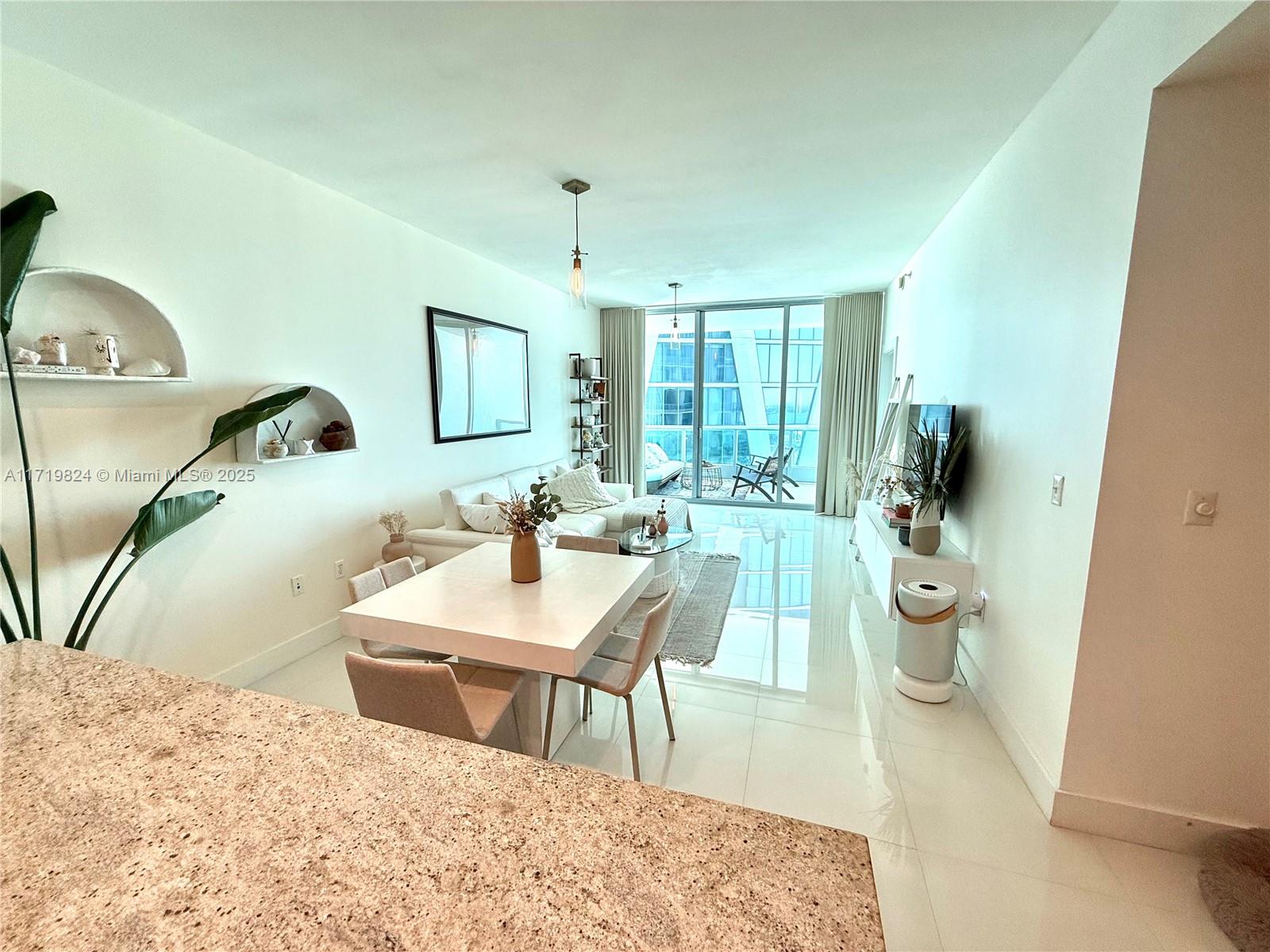 900 Biscayne Blvd # 3110