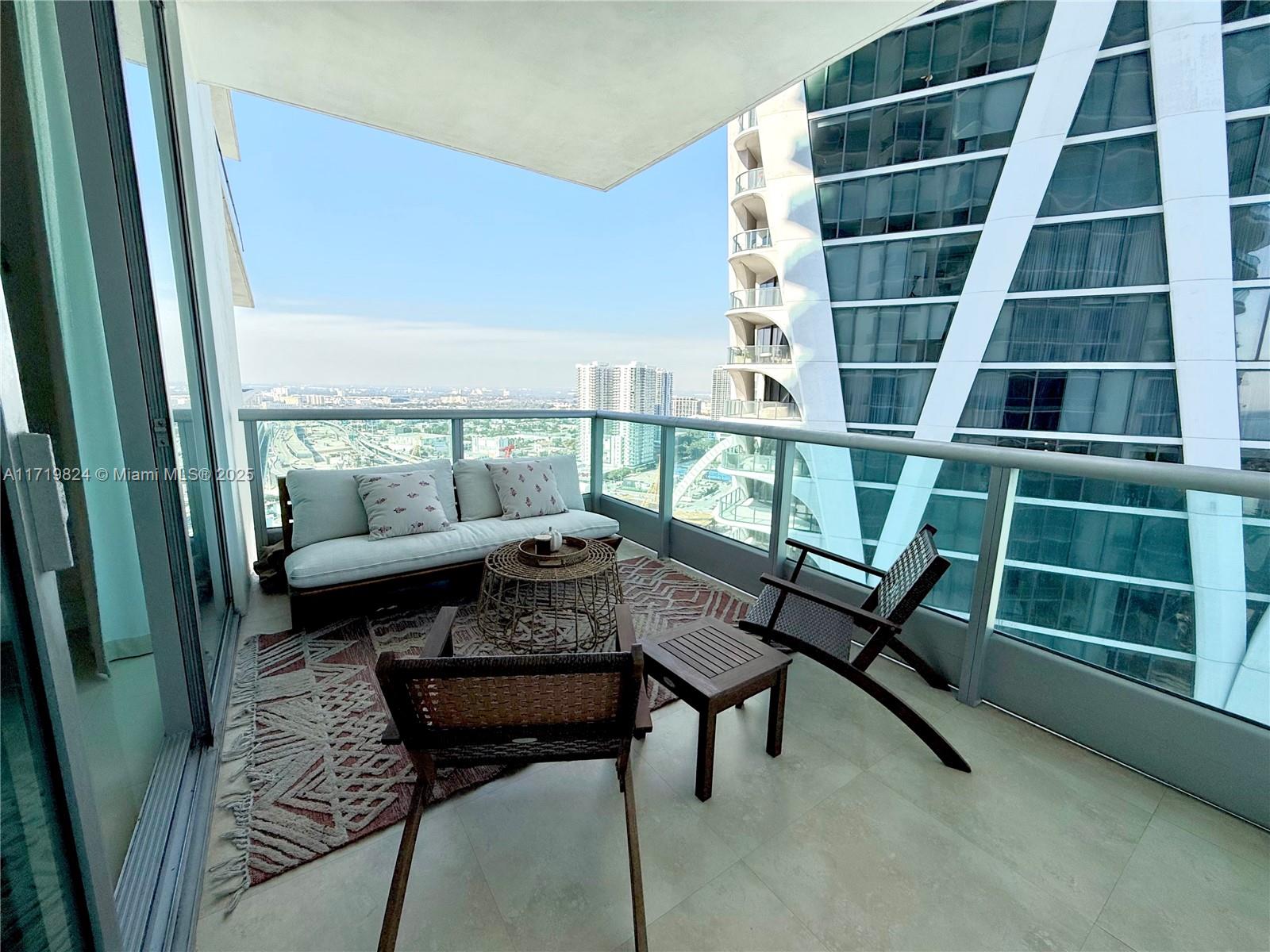 900 Biscayne Blvd # 3110