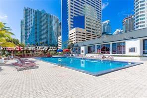 905 Brickell Bay Dr # 2028
