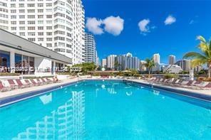 905 Brickell Bay Dr # 2028
