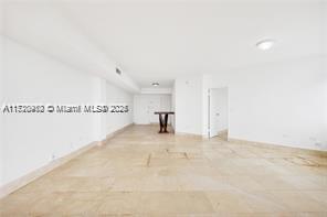 905 Brickell Bay Dr # 2028
