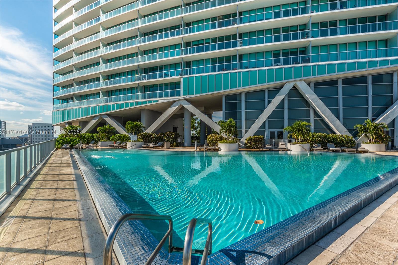 888 Biscayne Blvd # 4402