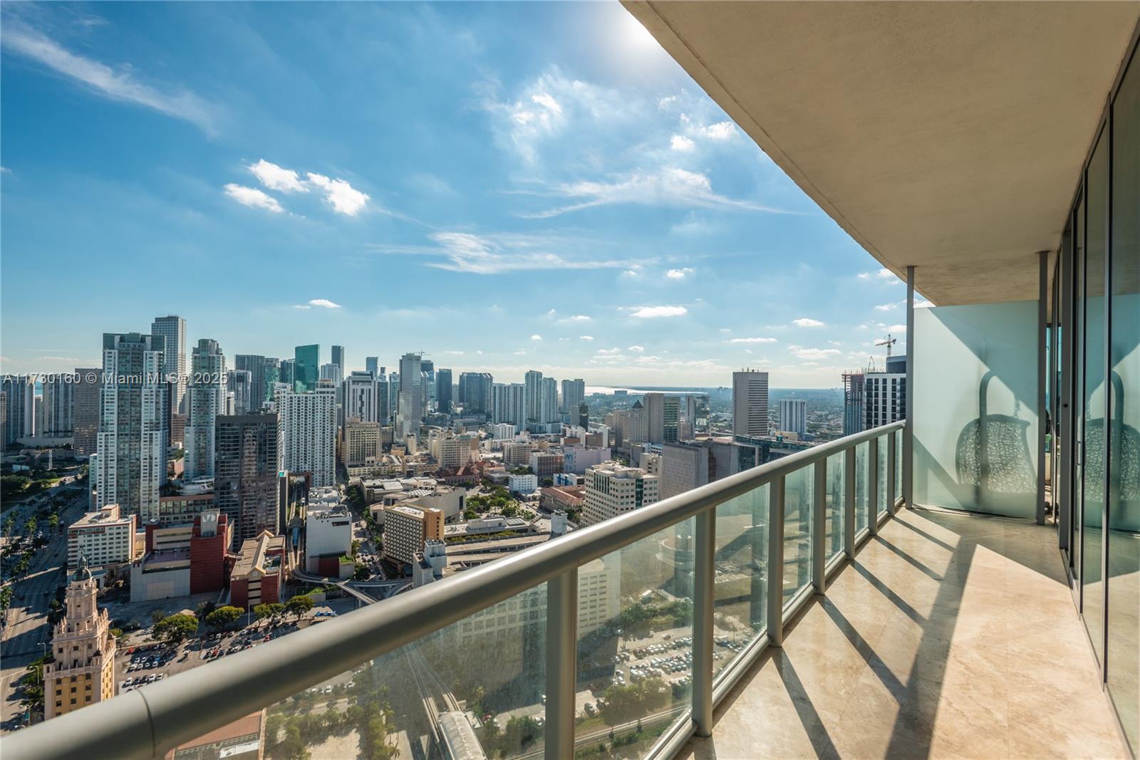 888 Biscayne Blvd # 4402