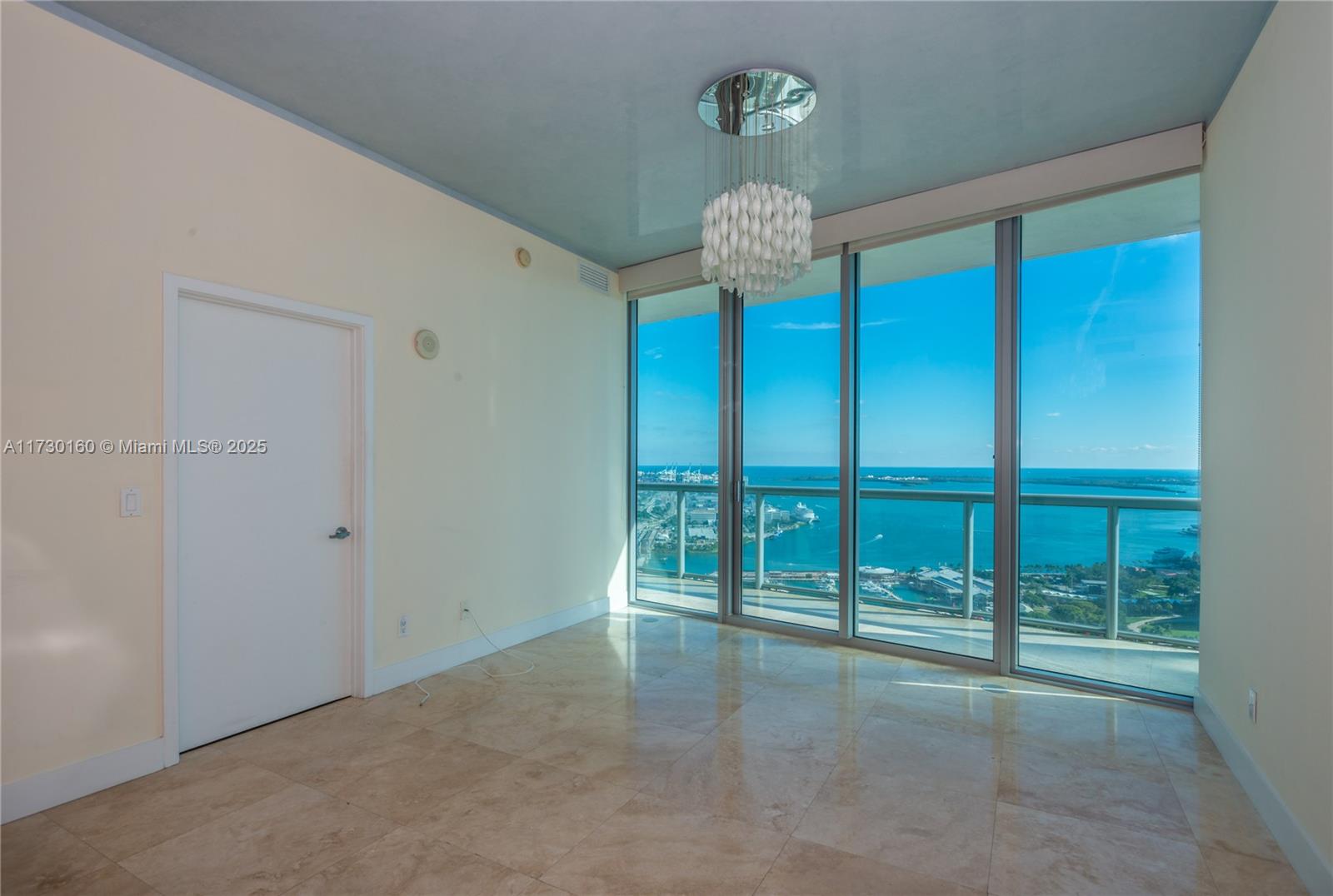 888 Biscayne Blvd # 4402