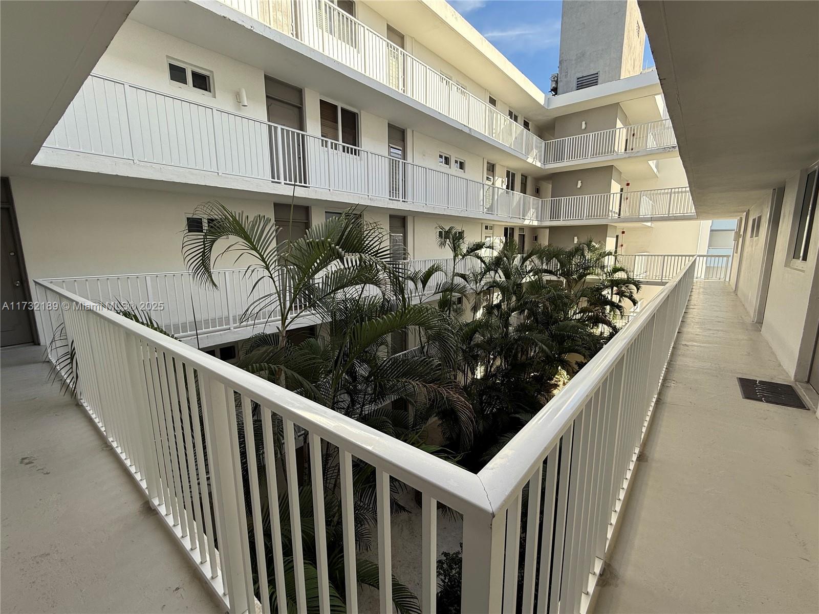 1670 Bay Rd # 4E