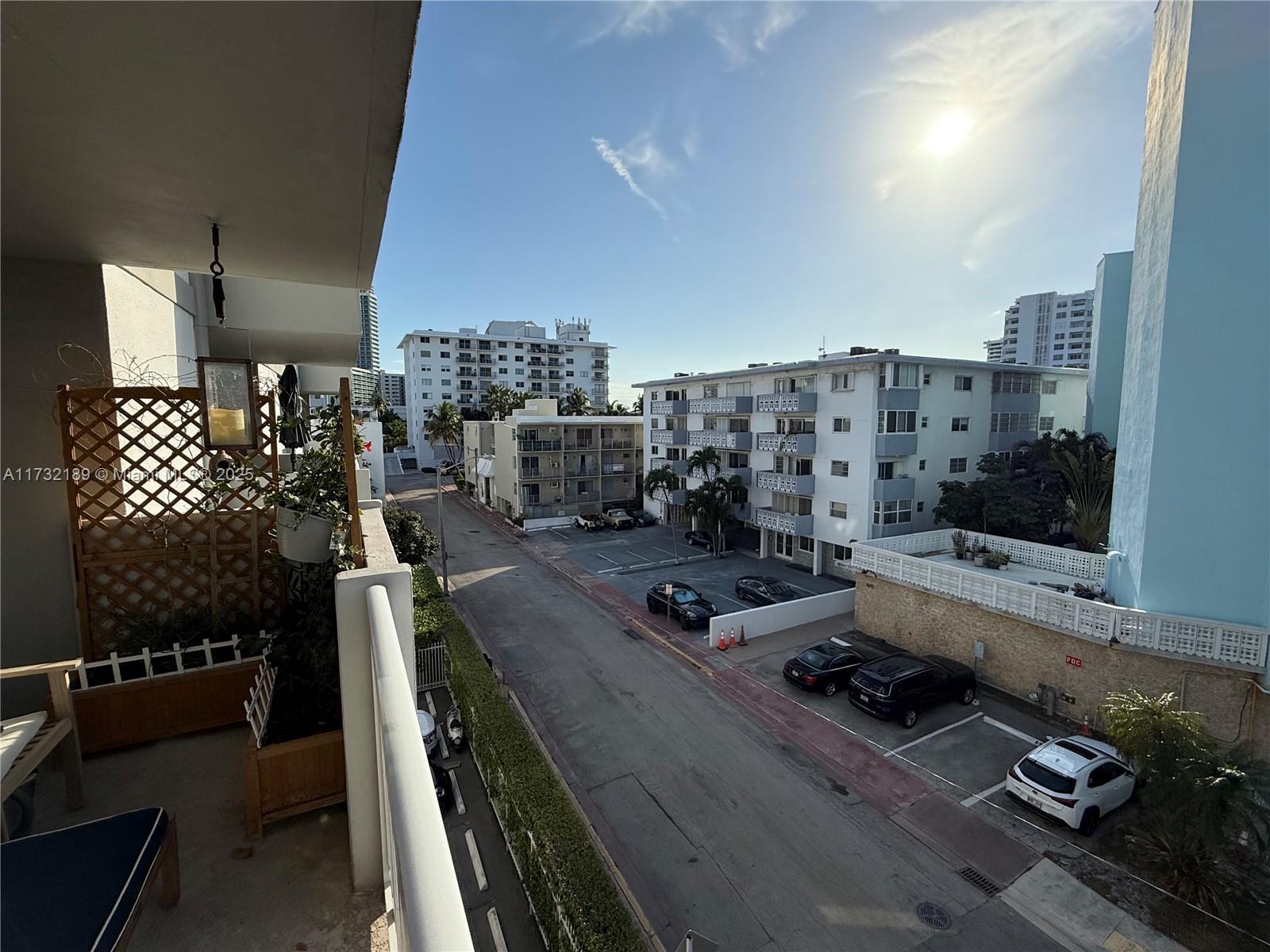 1670 Bay Rd # 4E