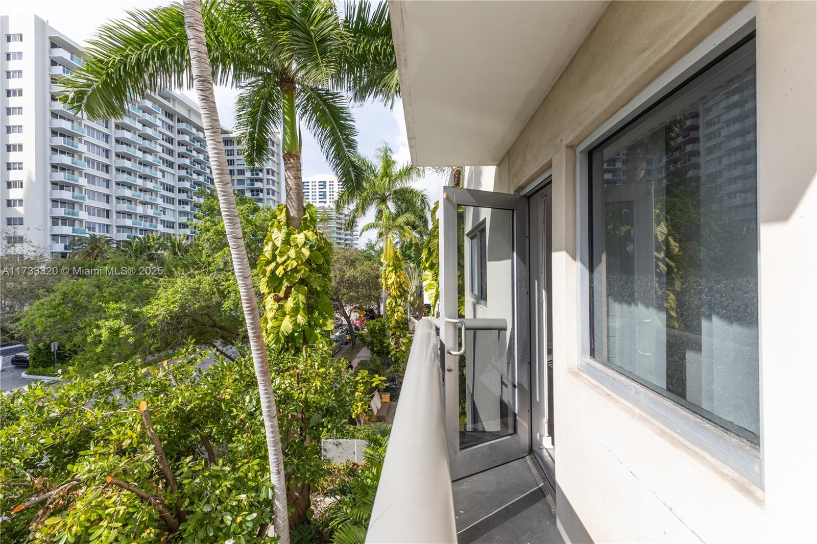1125 West Ave # 2