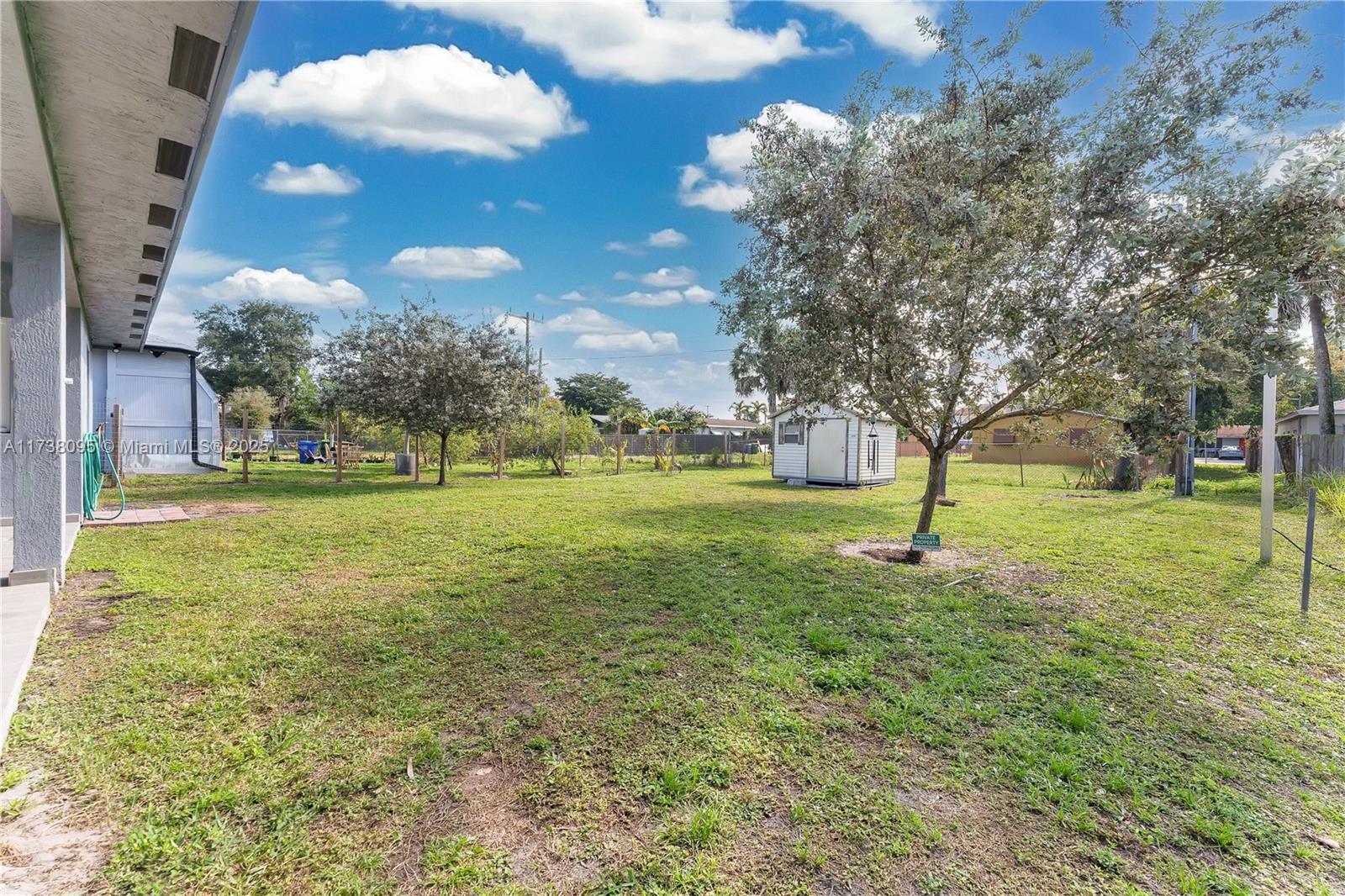 2824 NW 11th St