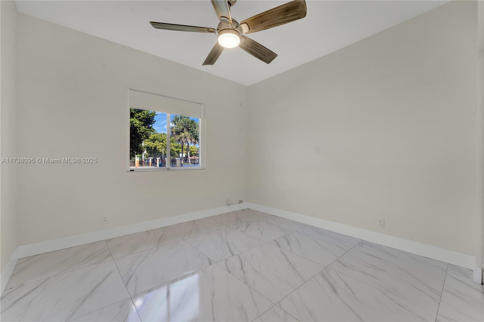 2824 NW 11th St