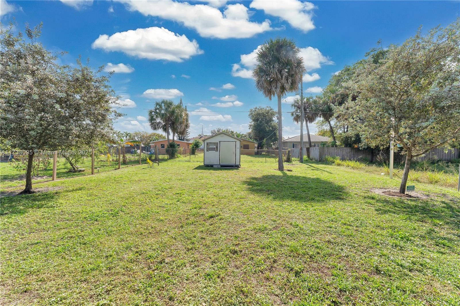 2824 NW 11th St