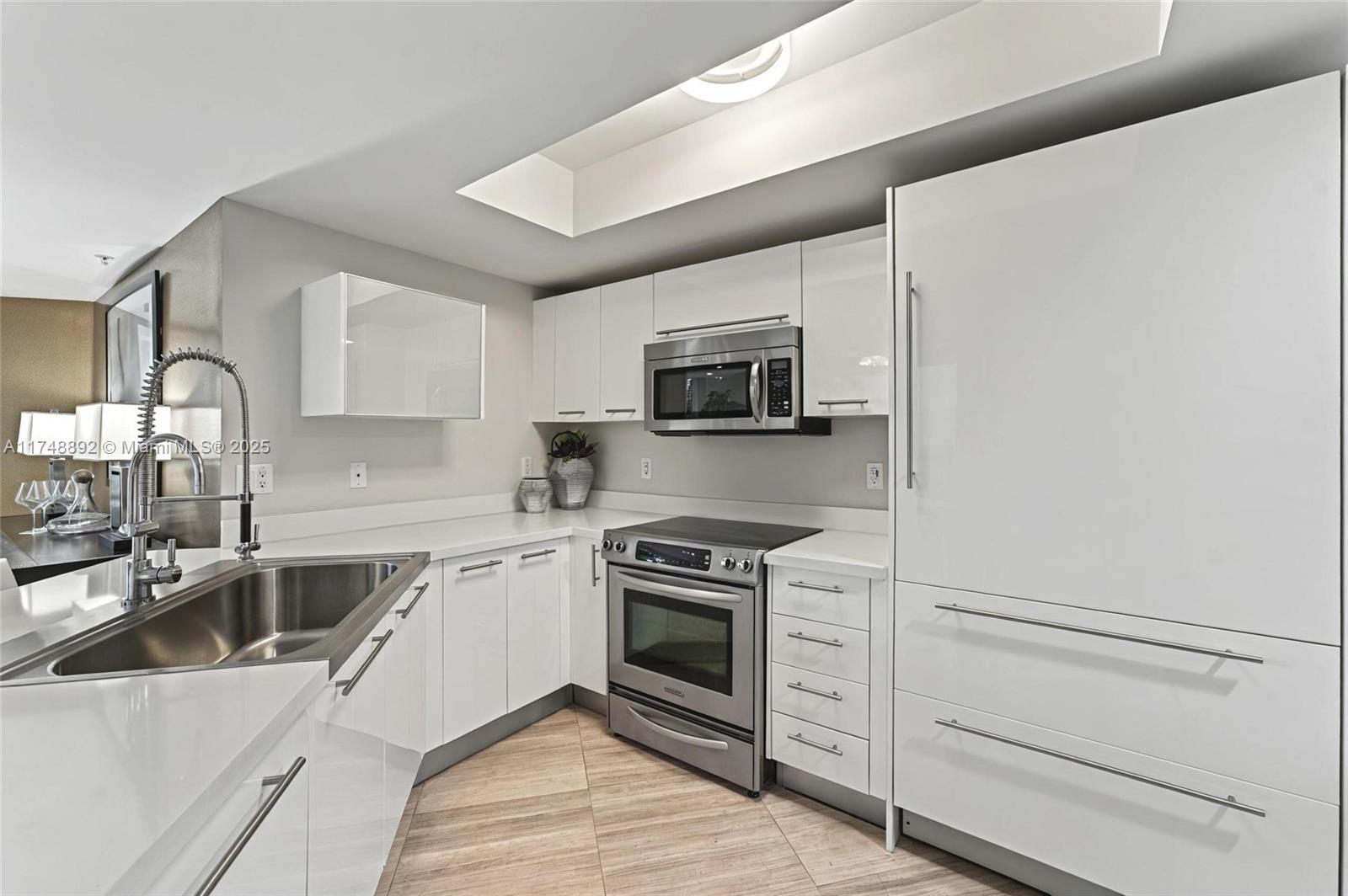 250 Sunny Isles Blvd # 501 Unit: 3-501