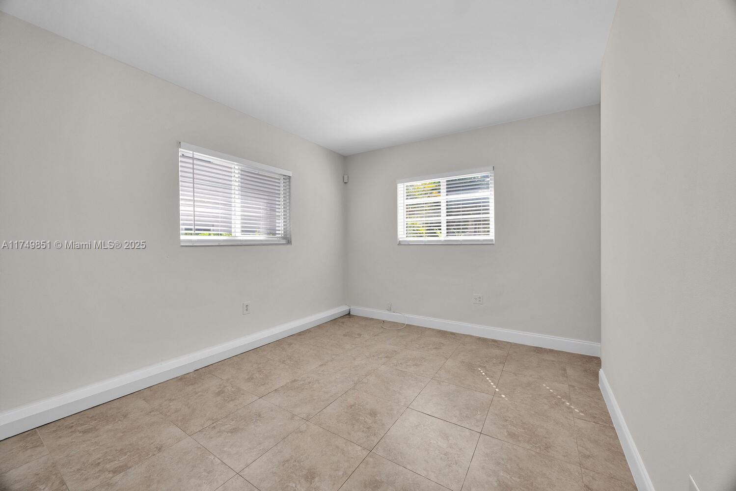950 Sevilla Ave # 102