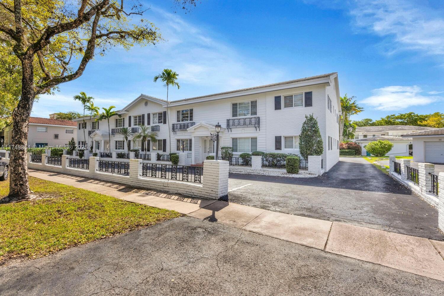 950 Sevilla Ave # 102