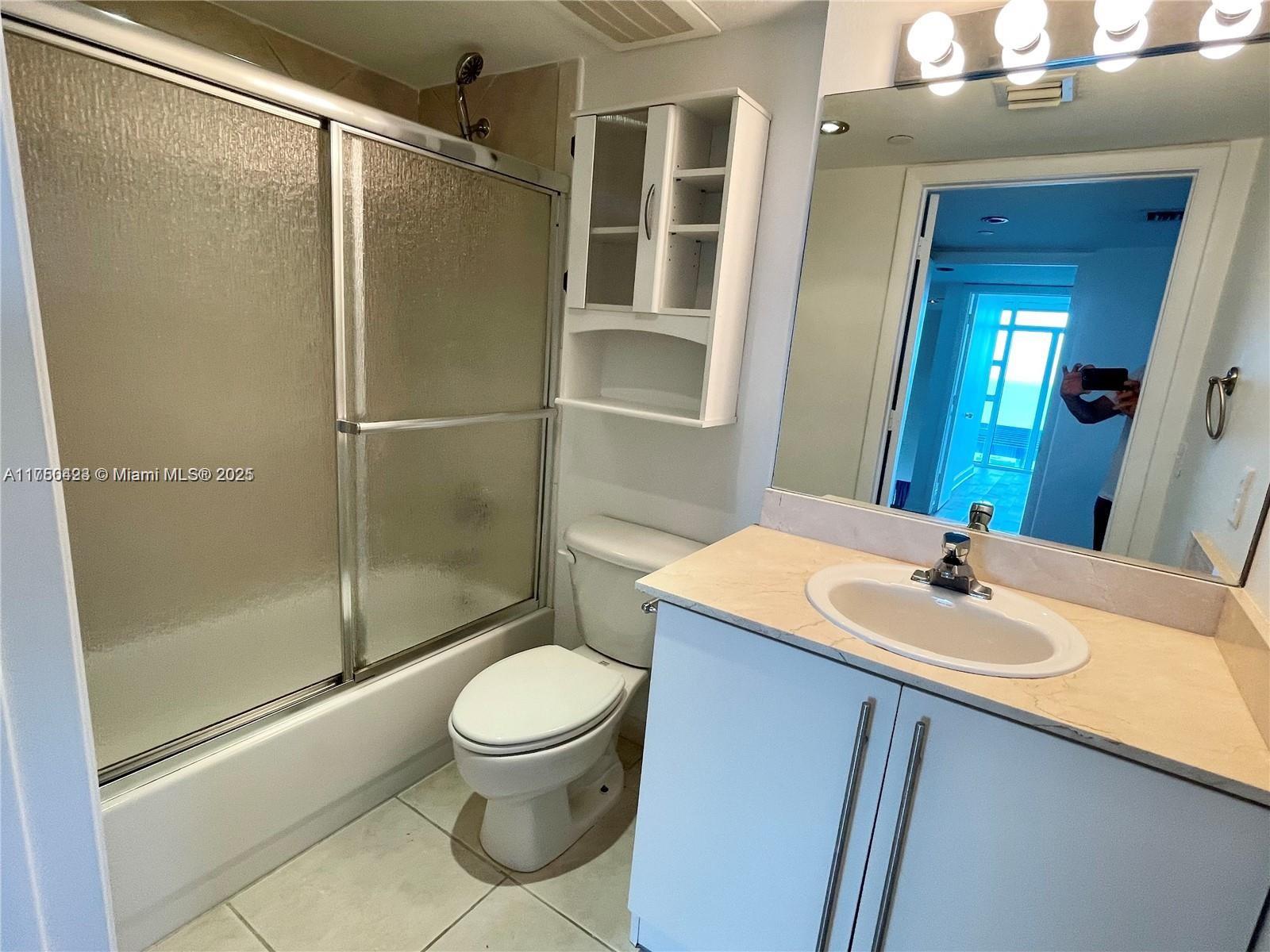 7600 Collins Ave # 1013