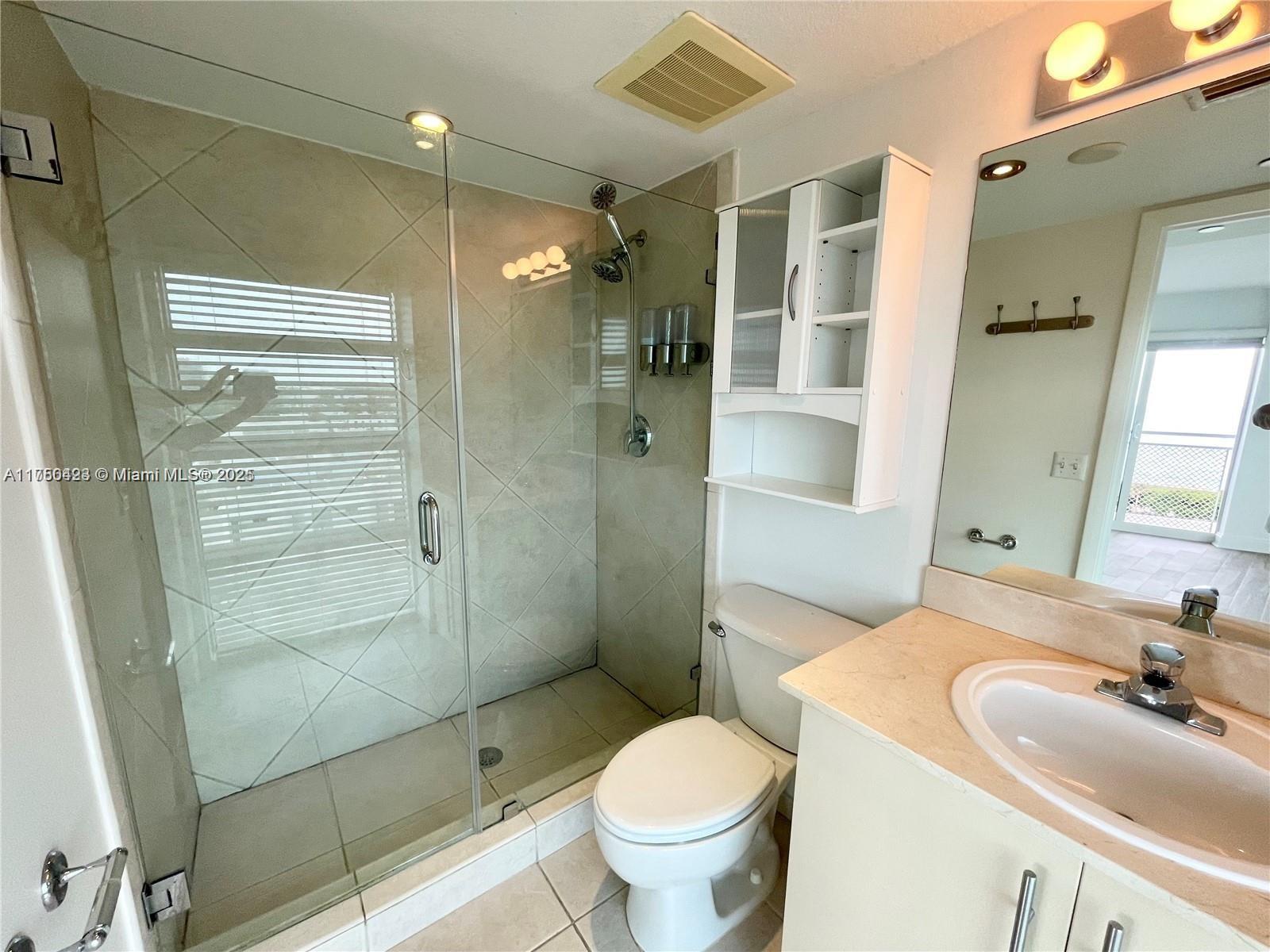 7600 Collins Ave # 1013