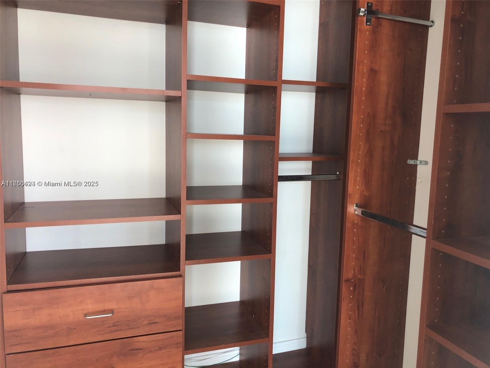 7600 Collins Ave # 1013