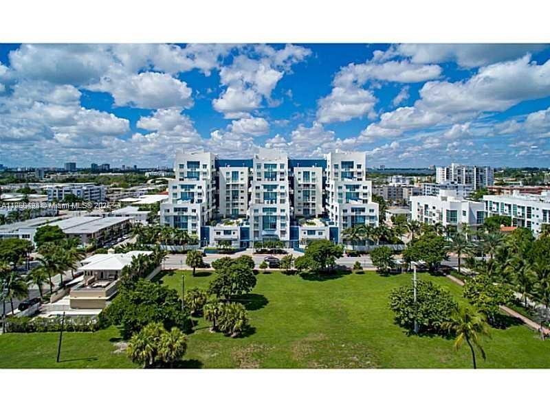 7600 Collins Ave # 1013