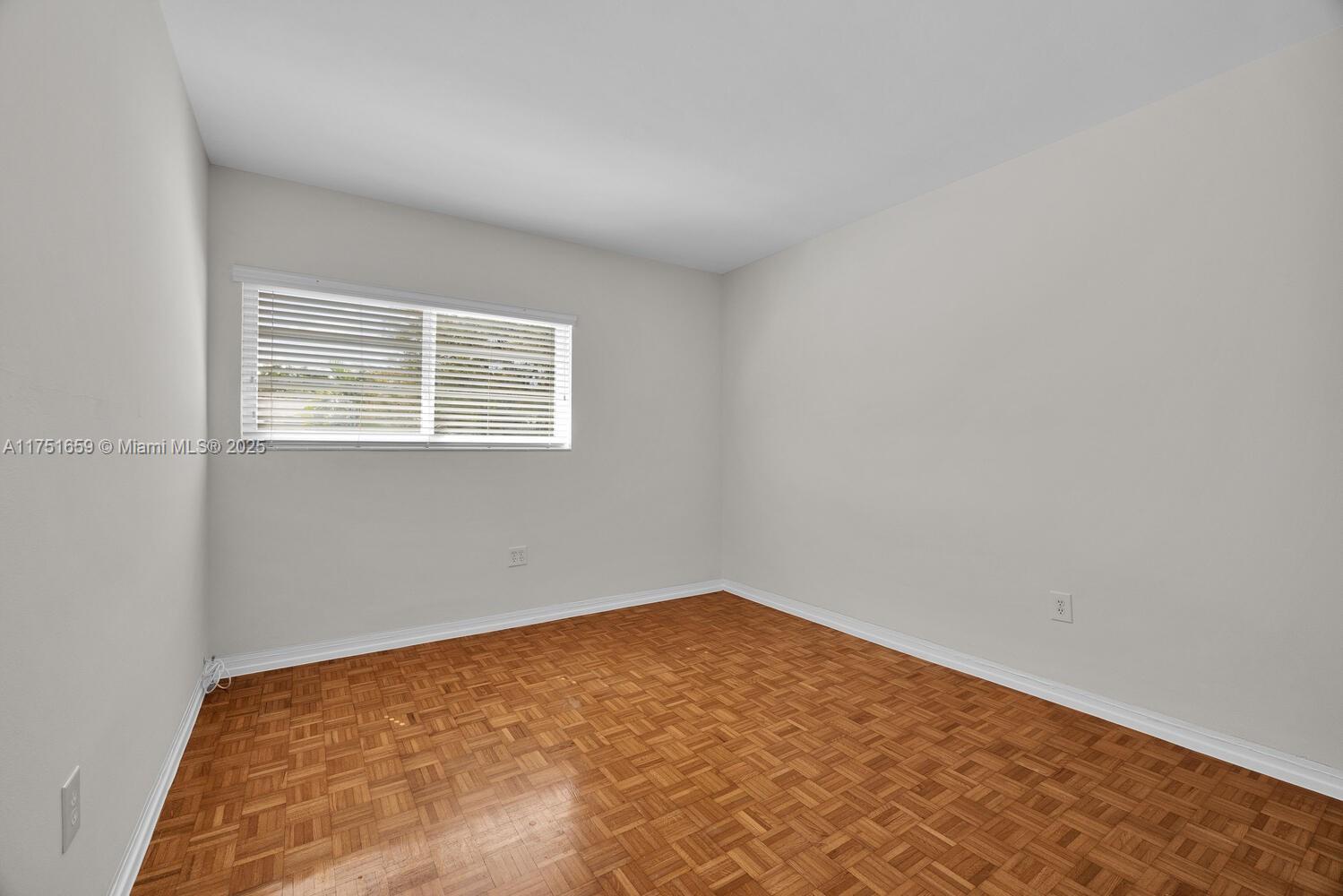 940 Sevilla Ave # 208