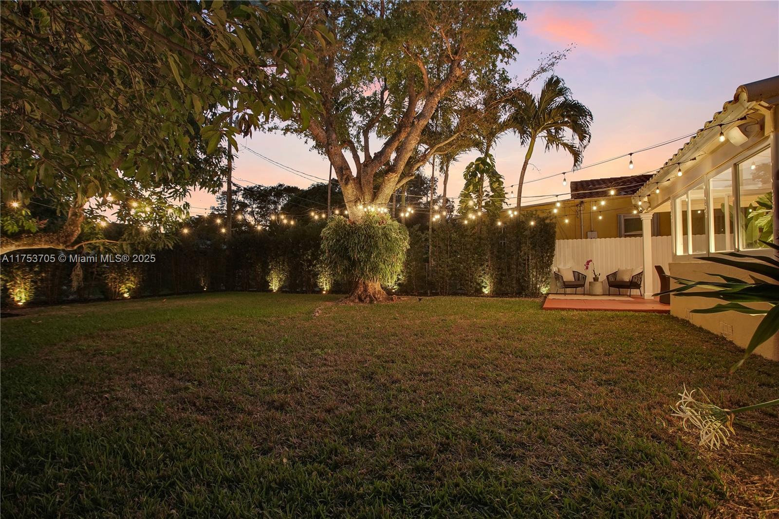 1926 SW 17th Ter