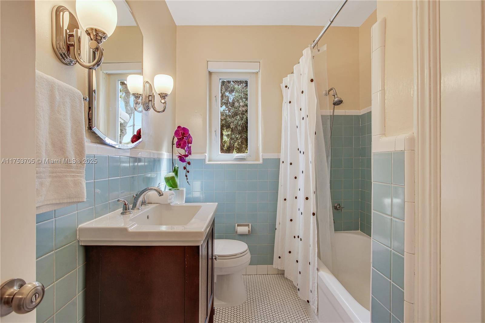 1926 SW 17th Ter