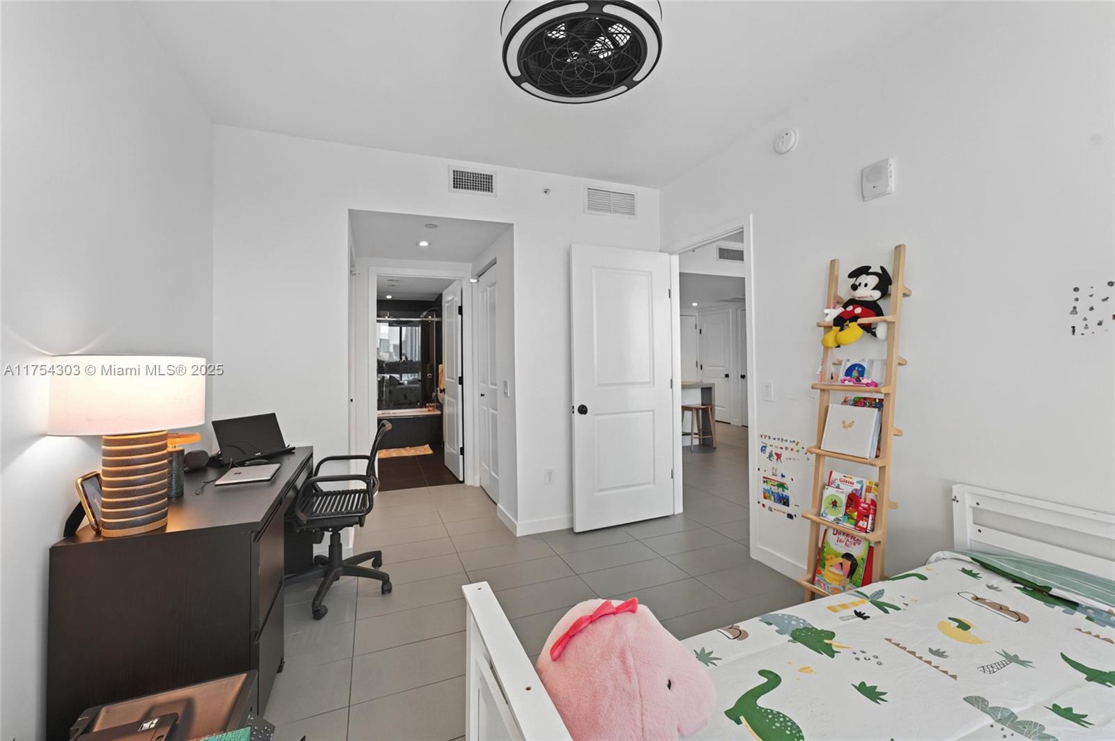1600 NE 1st Ave # 3408