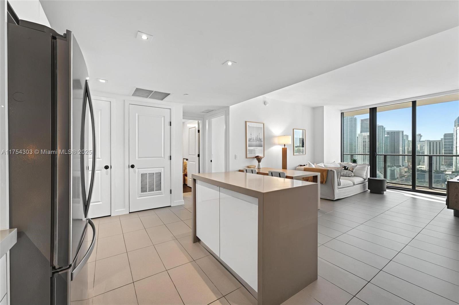 1600 NE 1st Ave # 3408