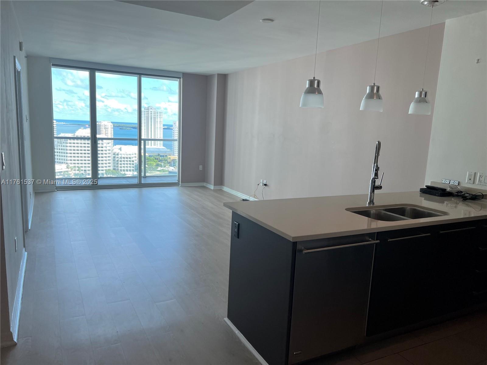 500 Brickell Ave # 2300