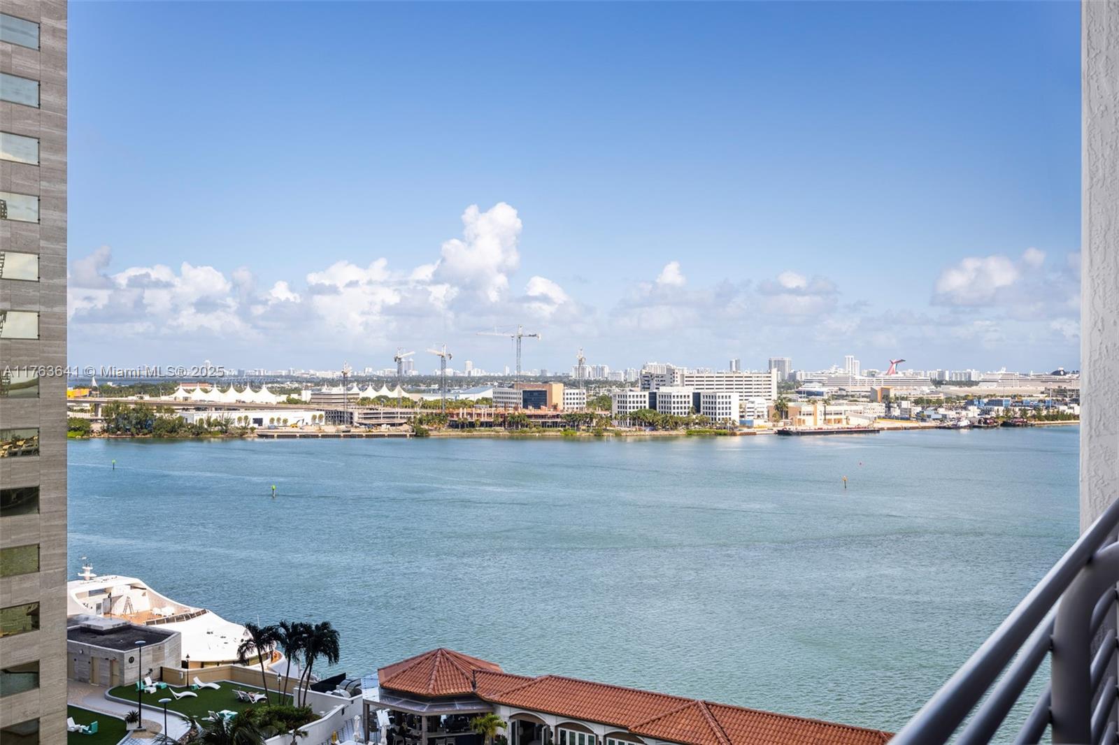 335 S Biscayne Blvd # 1502