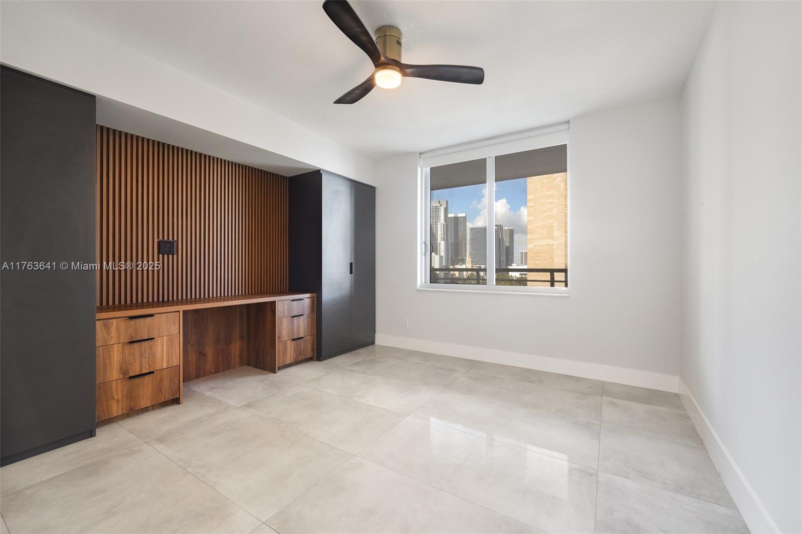 335 S Biscayne Blvd # 1502