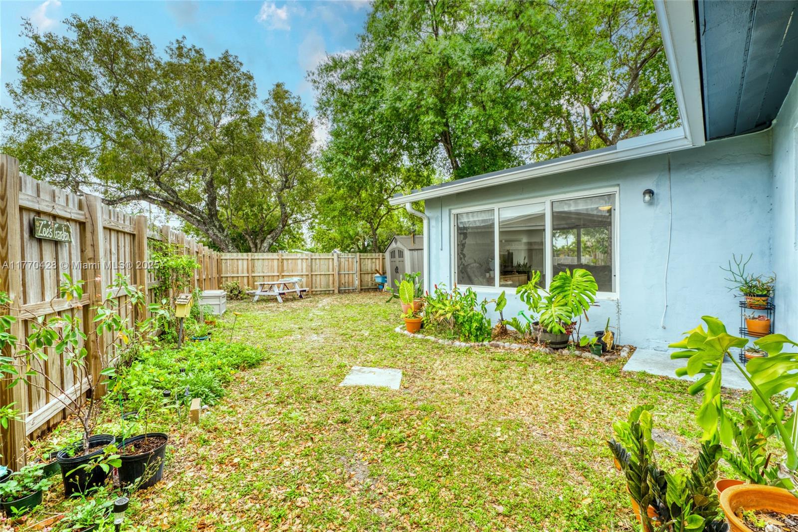 3637 Riverland Rd