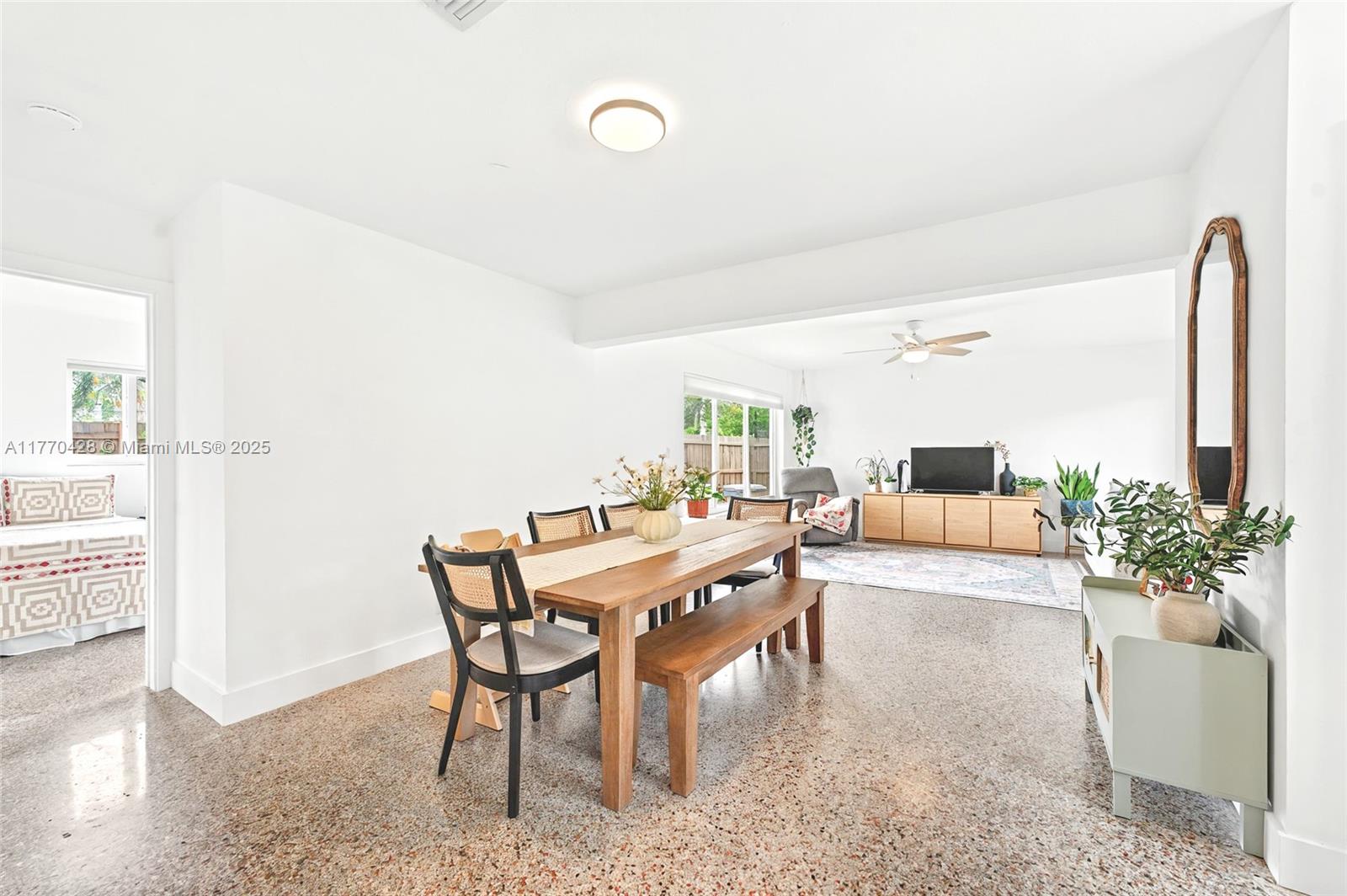 3637 Riverland Rd