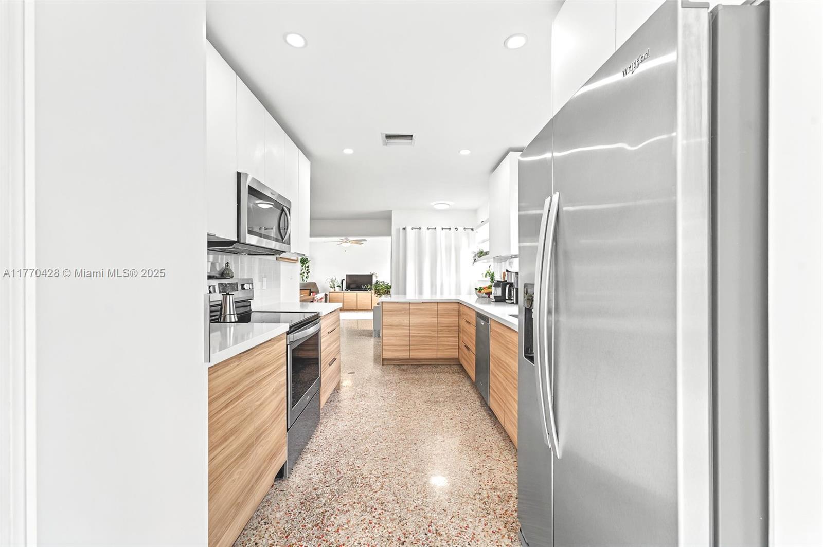 3637 Riverland Rd