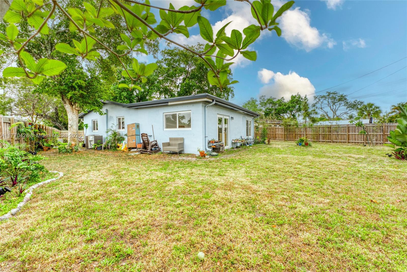 3637 Riverland Rd