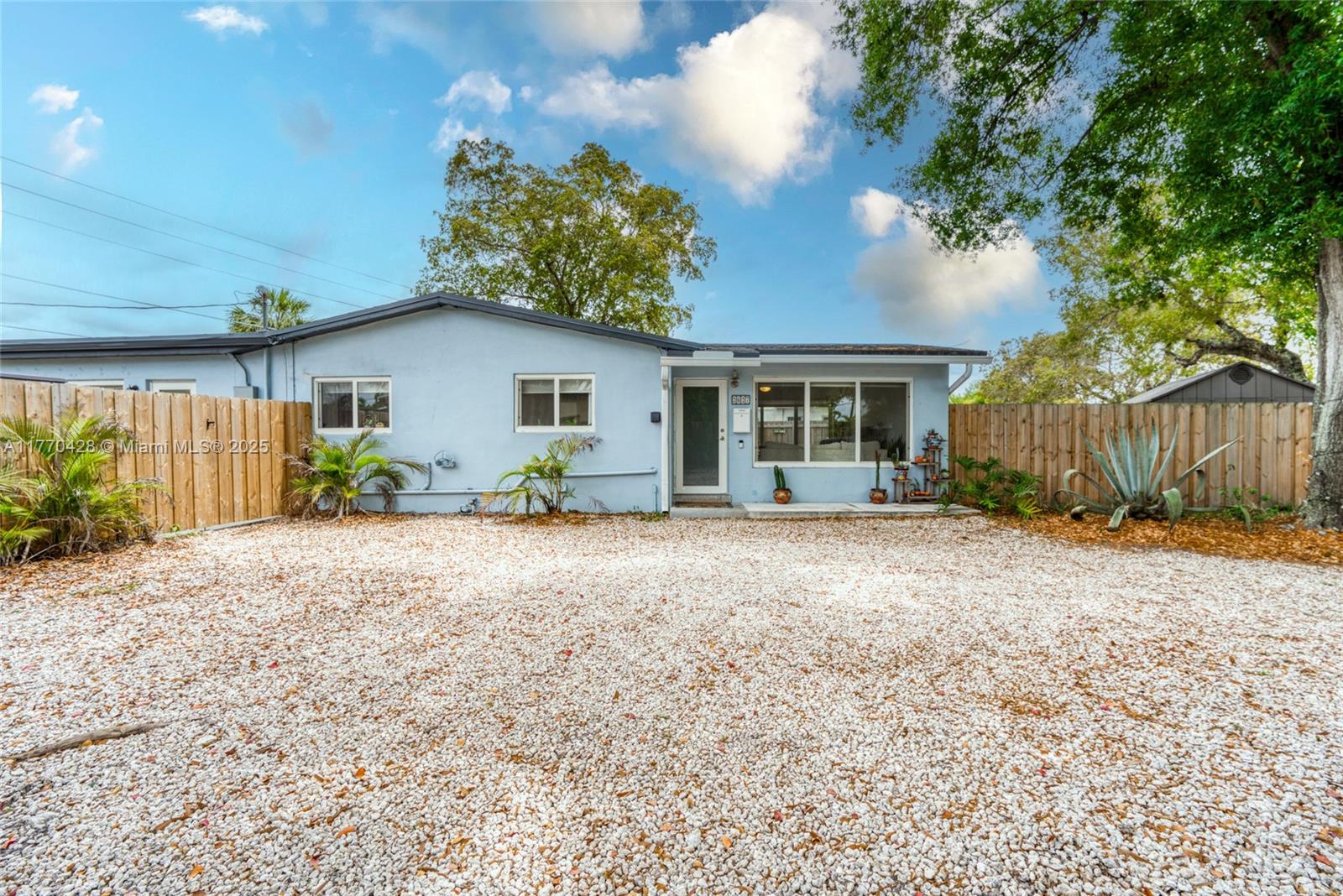 3637 Riverland Rd