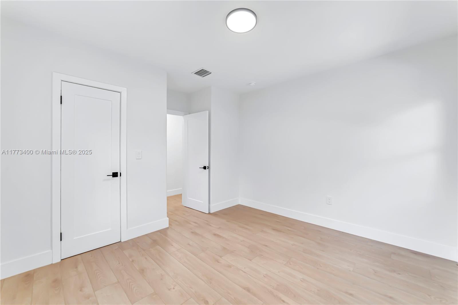 29 NE 106th St