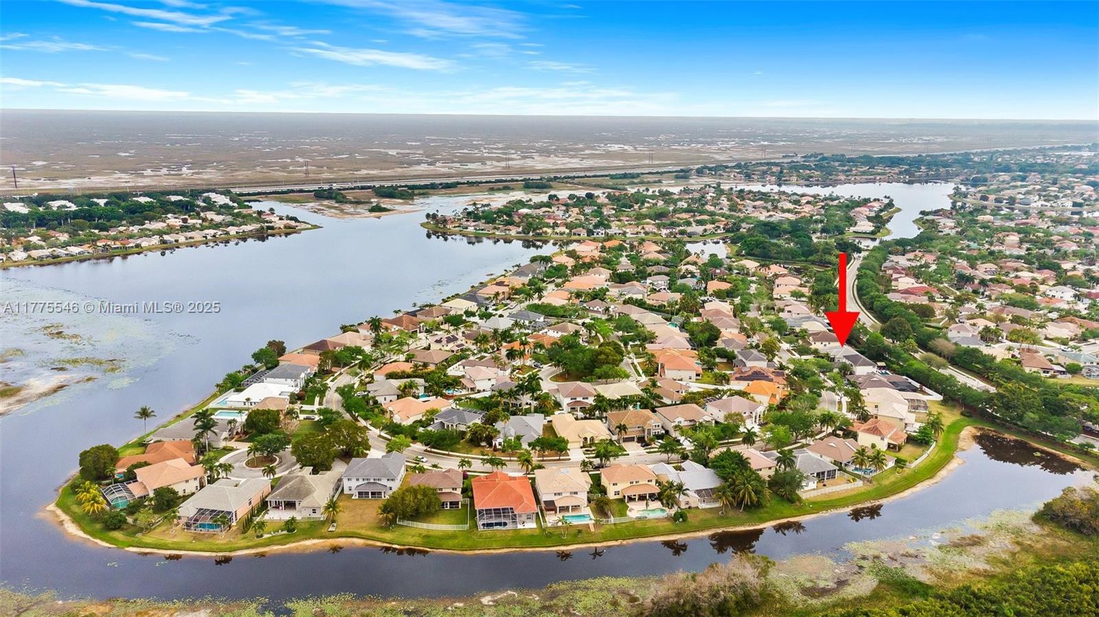 821 Crestview Cir