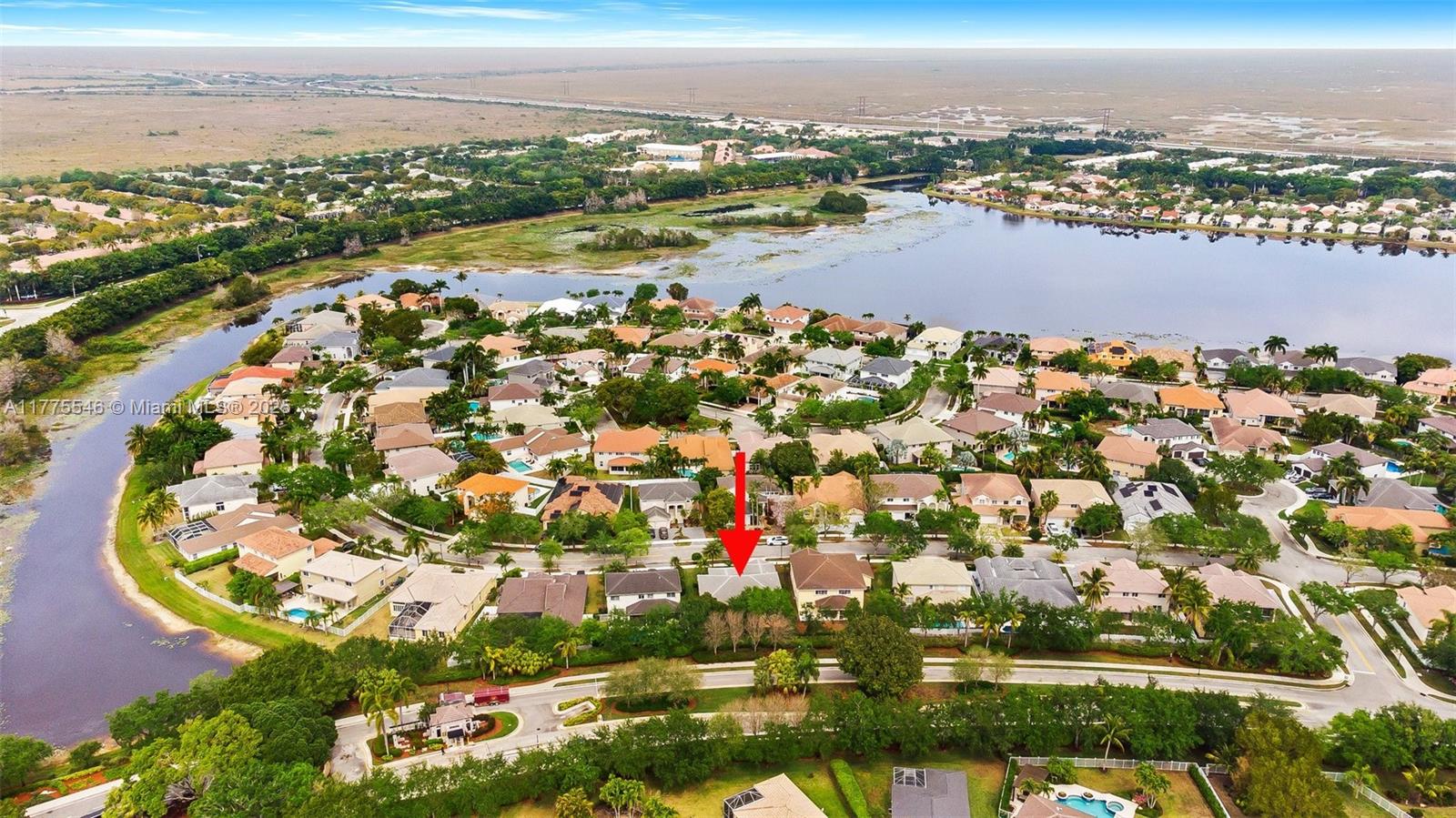 821 Crestview Cir