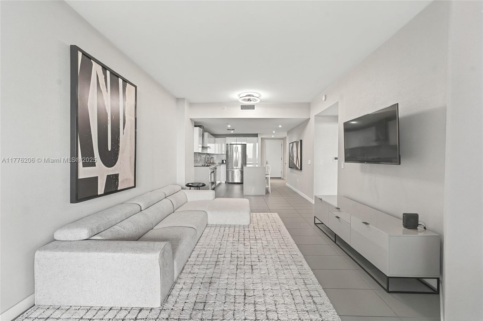 1600 NE 1st Ave # 2811