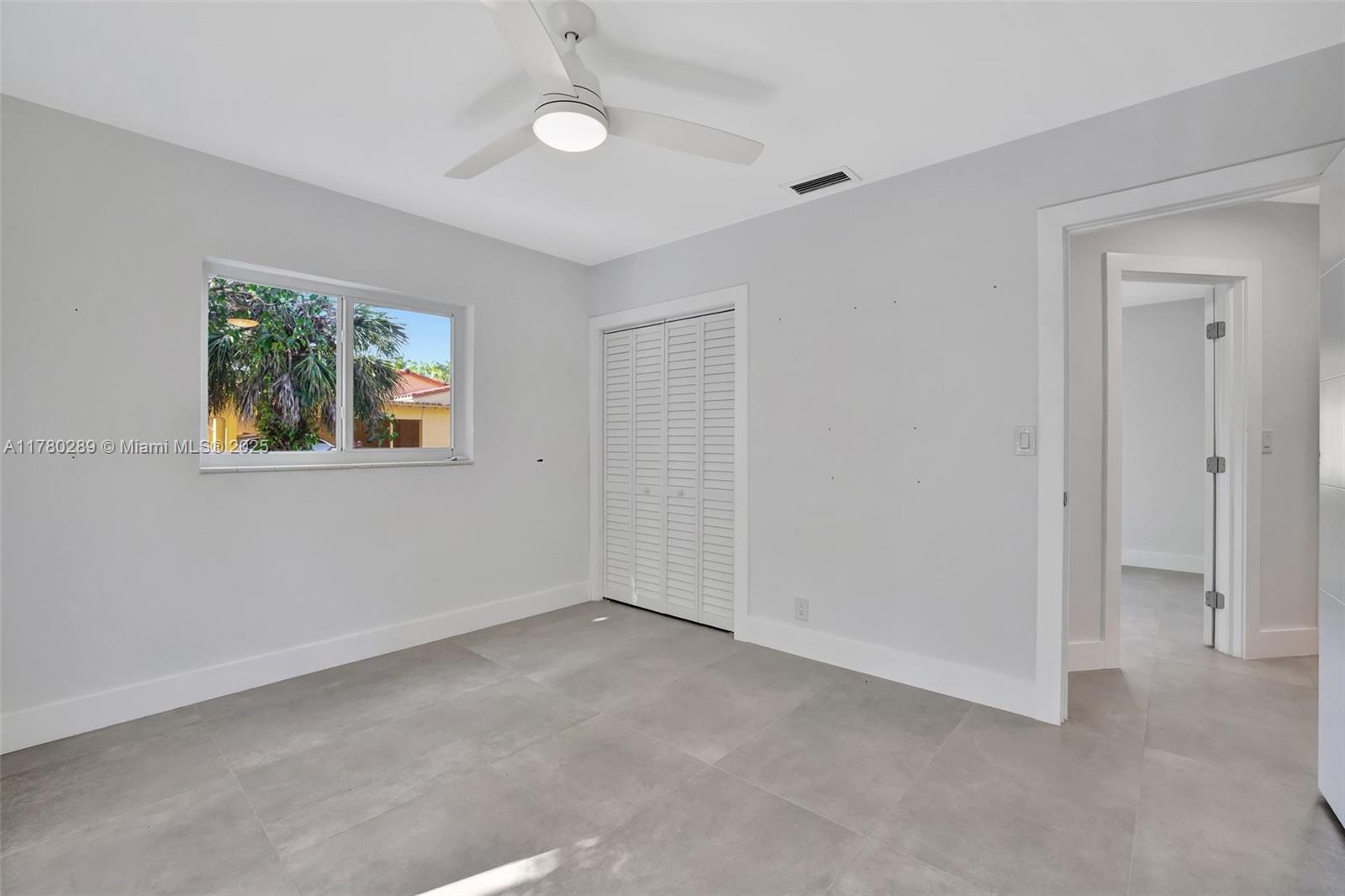 1000 SW 19th St