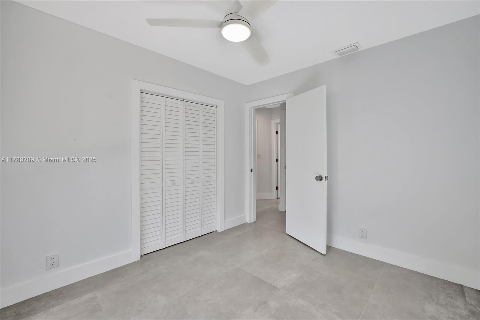 1000 SW 19th St
