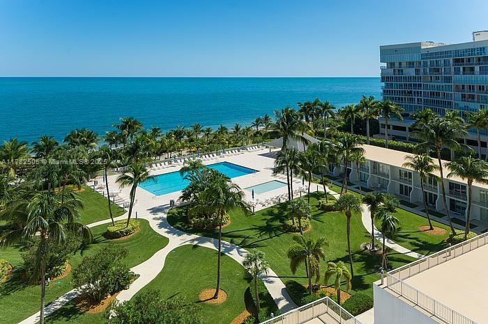 881 Ocean Dr # 24C
