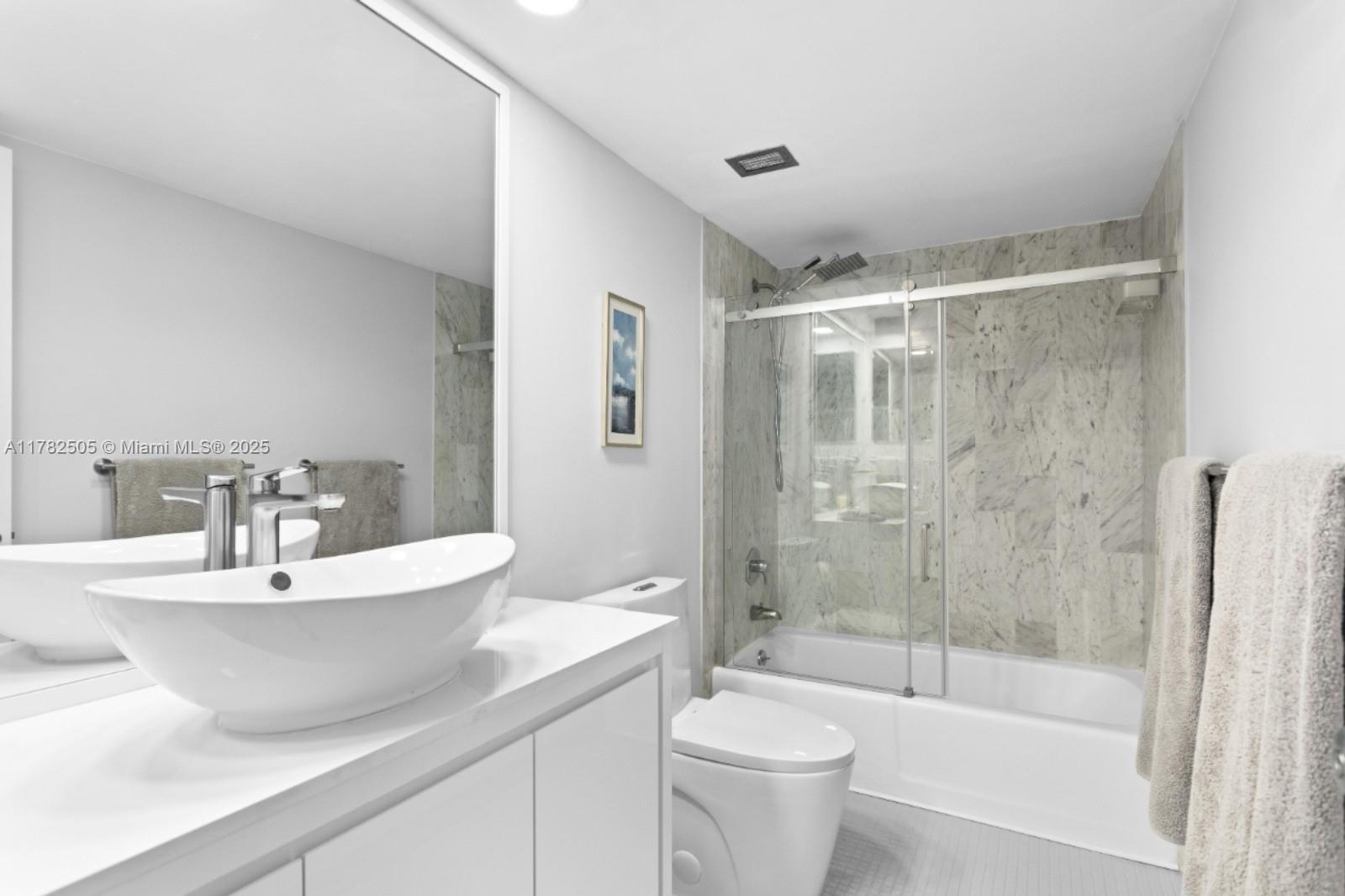 881 Ocean Dr # 24C