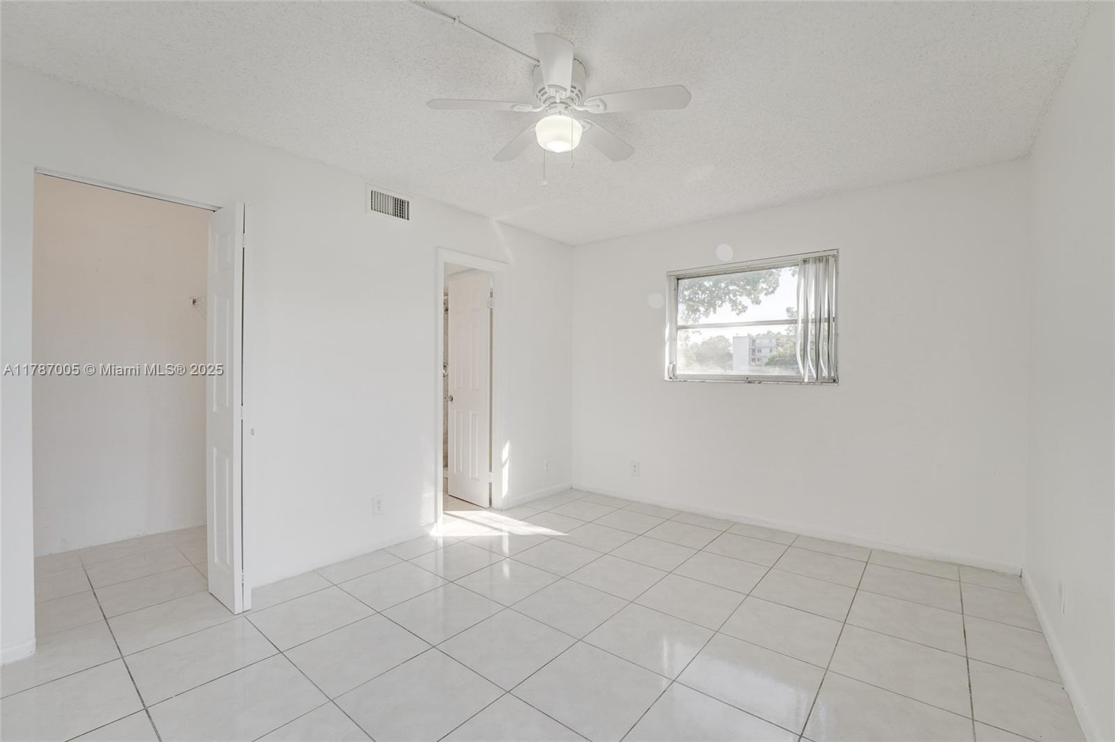8620 N Sherman Cir # 201