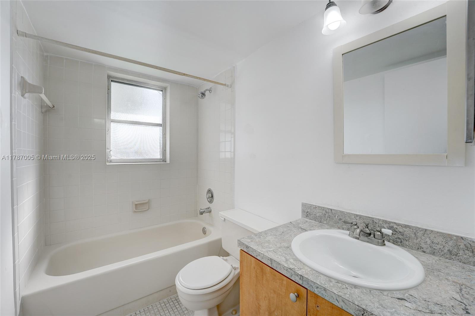 8620 N Sherman Cir # 201