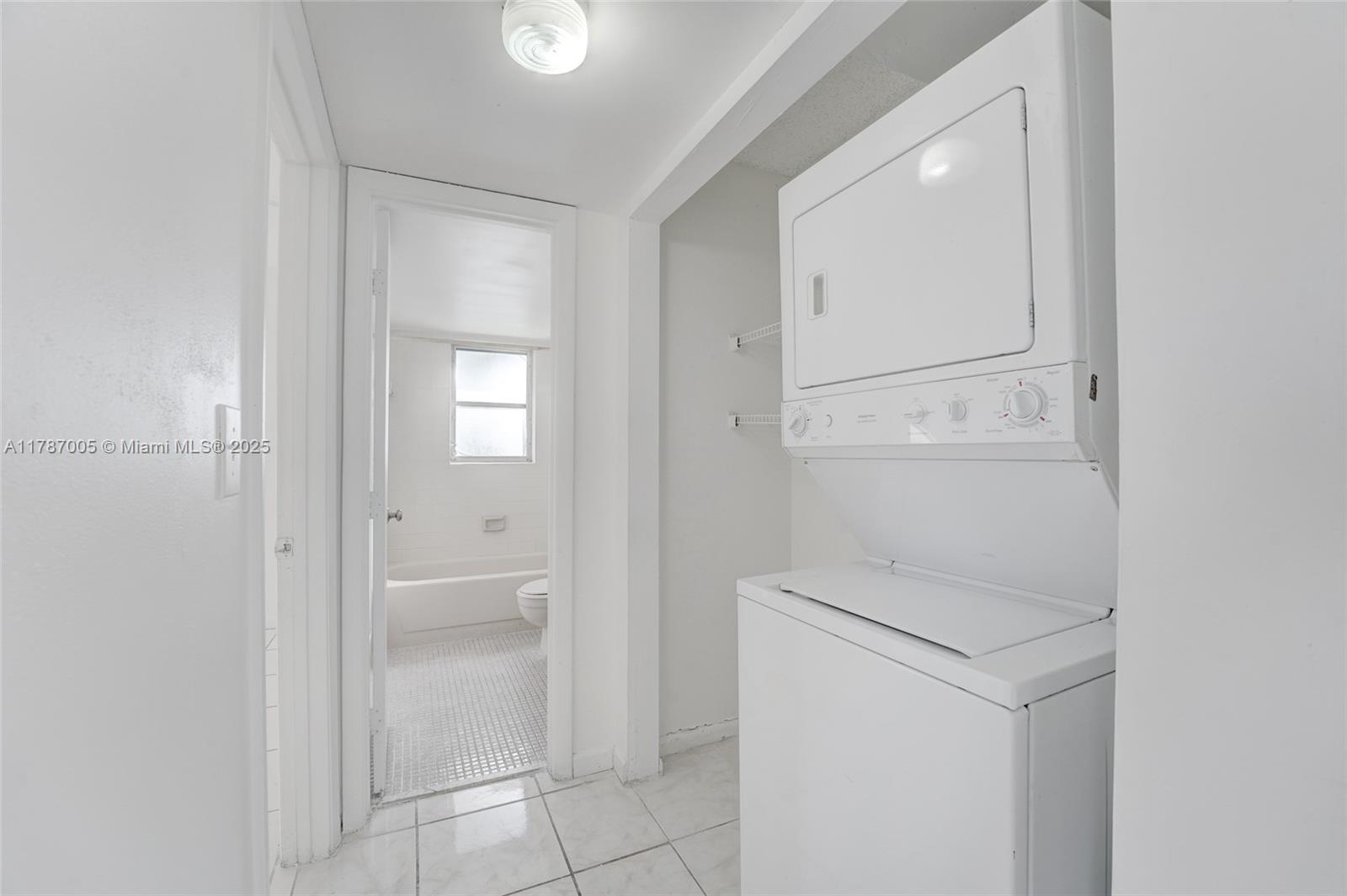 8620 N Sherman Cir # 201