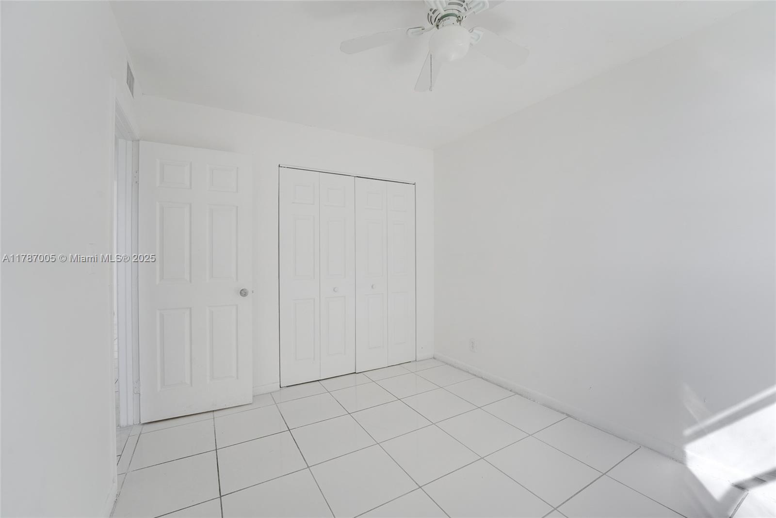 8620 N Sherman Cir # 201