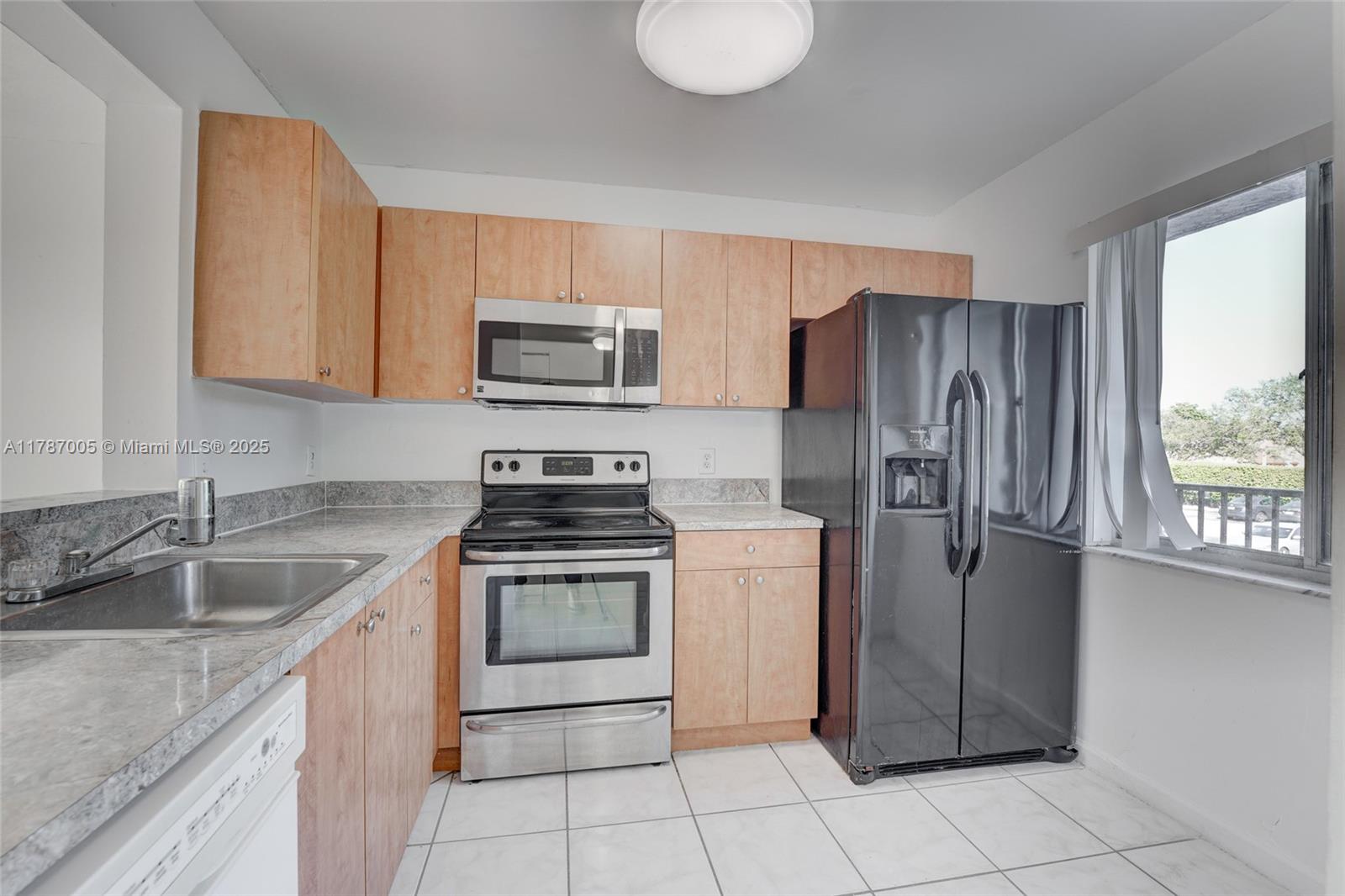 8620 N Sherman Cir # 201
