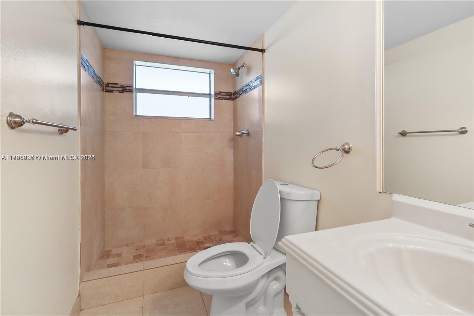 8421 Lagos De Campo Blvd # 307T