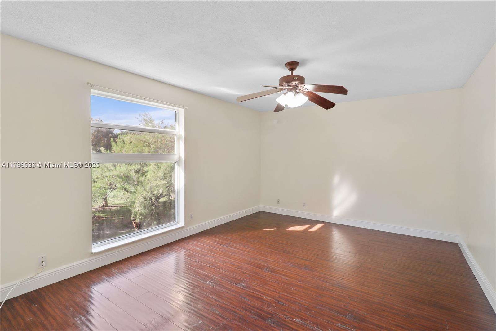 8421 Lagos De Campo Blvd # 307T