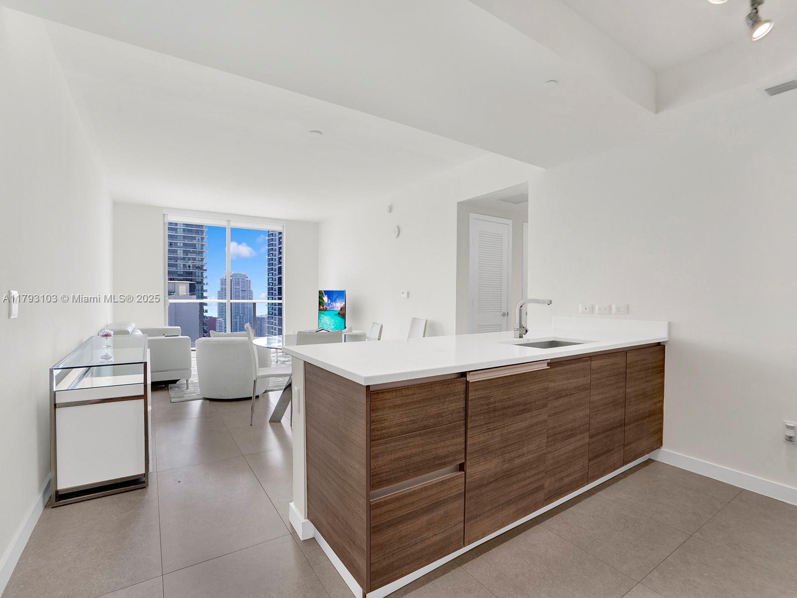 1100 S Miami Ave Unit: 3704